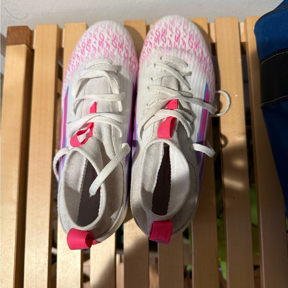Girls Adidas cleats - Picture 5 of 5
